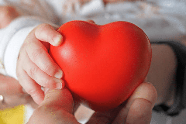 عيوب القلب الخلقية عند الأطفال