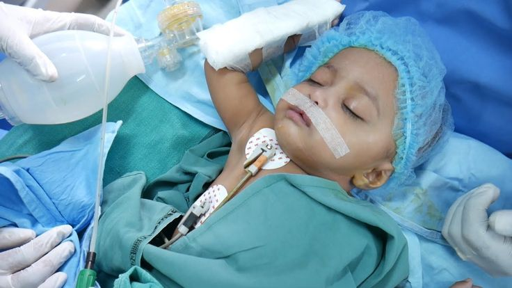 علاج مشاكل القلب الخلقية لدى الأطفال